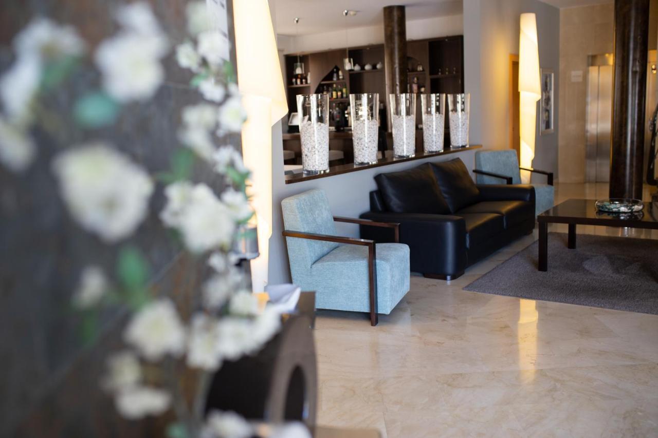 Hotel El Trebol Carboneras Kültér fotó